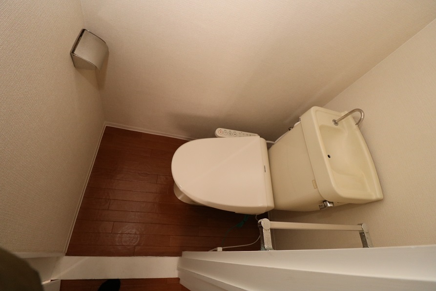 シャワートイレ