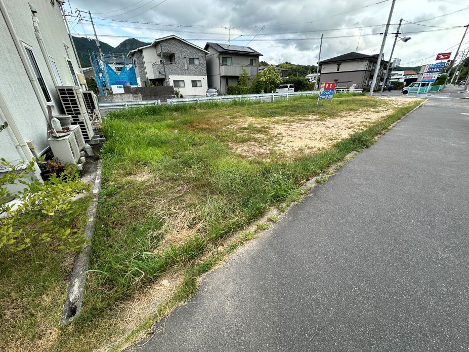 隣地駐車場