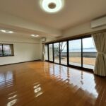 贅沢な風景が約束されたこの部屋だけの彩が与えてくれる情緒豊かな静けさと時間。