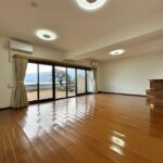 贅沢な風景が約束されたこの部屋だけの彩が与えてくれる情緒豊かな静けさと時間。