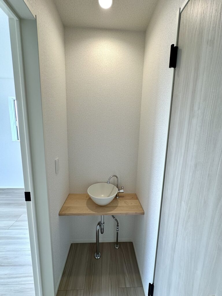 ２階には便利な洗面台
