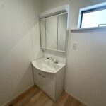 シャワー付洗面化粧台