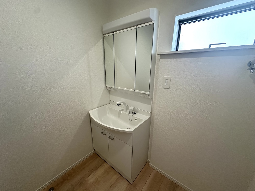 シャワー付洗面化粧台