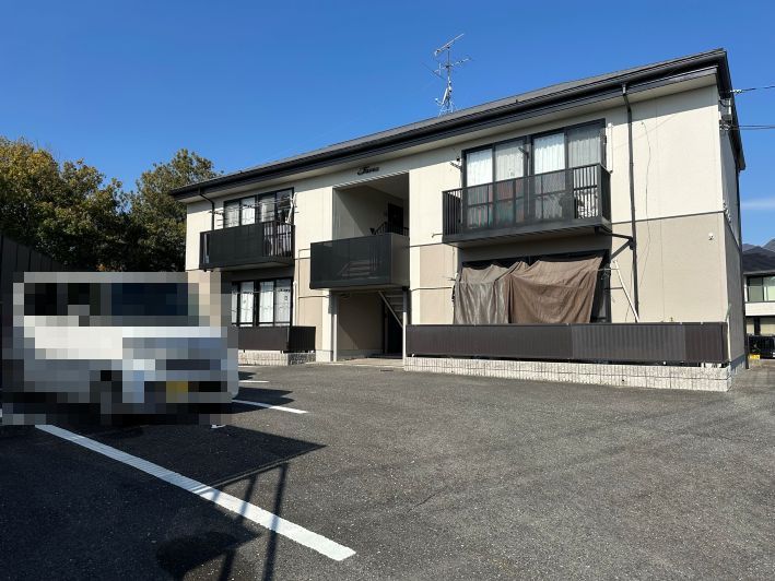 サニープレース上平良