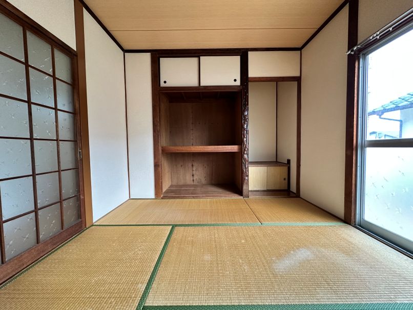 襖は張替のため、外しています。