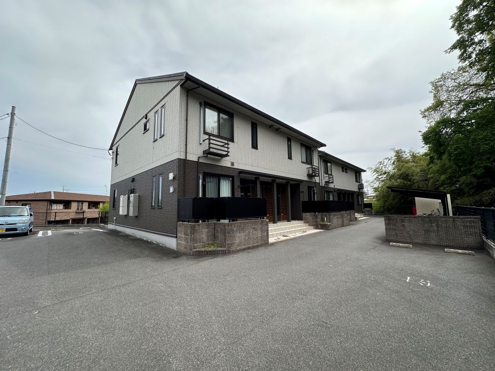 グランラフィーネB棟